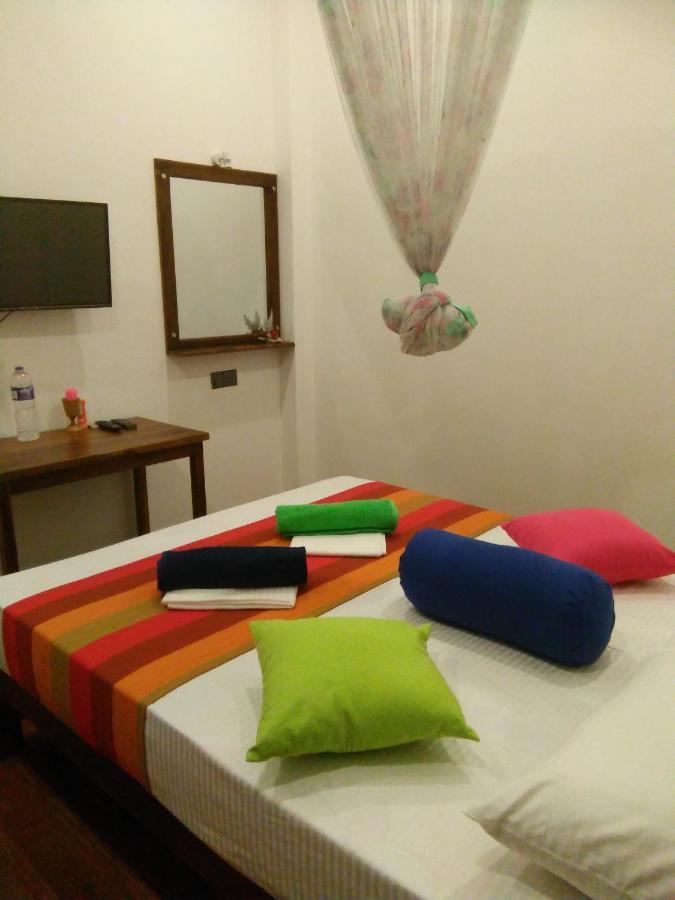 Ceylonima Home Stay Holambra Exterior foto